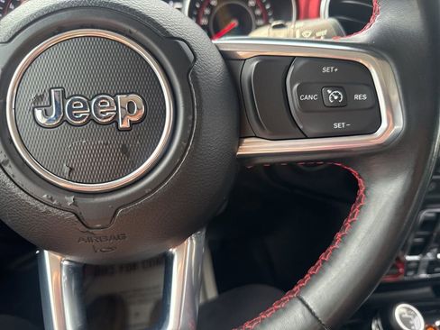 Used 2021 Jeep Wrangler Unlimited Rubicon w/ Uconnect 4C Nav & Sound Group image 32