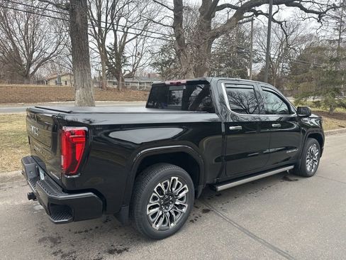 Used 2024 GMC Sierra 1500 Denali Ultimate image 4