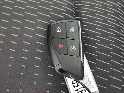 Used 2026 Chevrolet Equinox LT AWD/4WD image 21