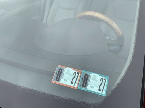 Used 2014 Chrysler 300 C RWD image 8