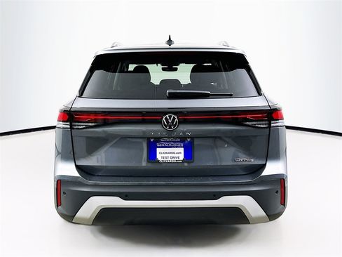 New 2025 Volkswagen Tiguan S image 15