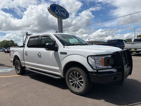 Used 2020 Ford F150 XLT w/ Equipment Group 302A Luxury AWD/4WD image 4