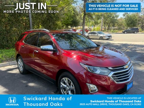 Used 2018 Chevrolet Equinox LT FWD image 1