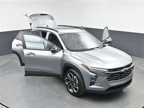 New 2026 Chevrolet Trax RS w/ Sunroof Package image 49