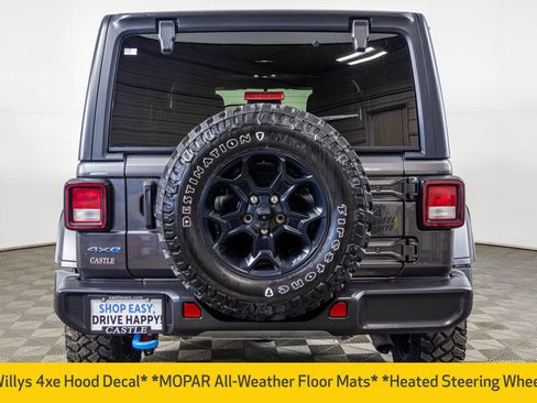 Used 2023 Jeep Wrangler Unlimited w/ Cold Weather Group AWD/4WD image 17