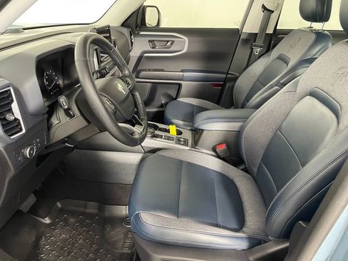 Used 2022 Ford Bronco Sport Outer Banks w/ Tech Package AWD/4WD image 2