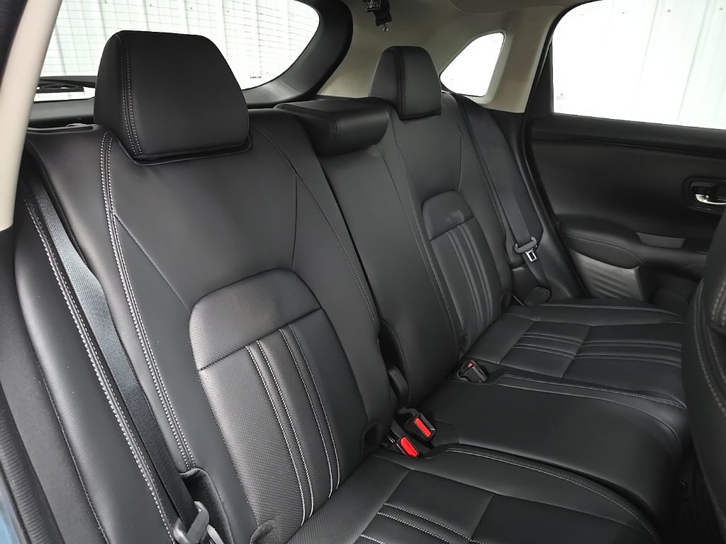 Used 2024 Honda HR-V EX-L image 17