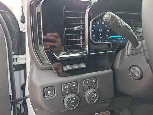 New 2026 Chevrolet Silverado 1500 ZR2 w/ LPO, Dark Essentials Package image 22