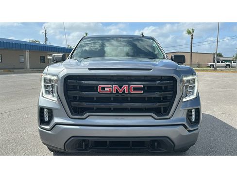Used 2022 GMC Sierra 1500 Elevation w/ X31 Off-Road Package AWD/4WD image 8