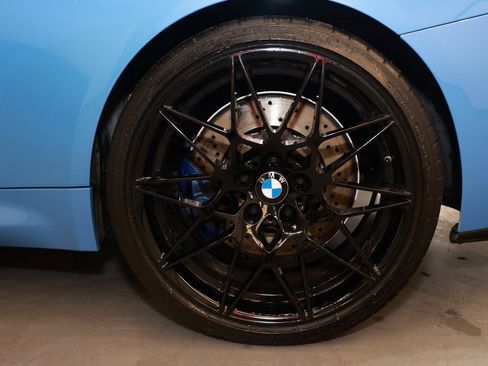 Used 2018 BMW M4 Convertible image 22