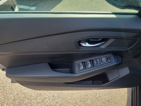 Used 2025 Honda Accord SE image 19