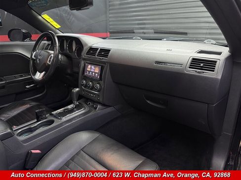 Used 2013 Dodge Challenger R/T Plus RWD image 10