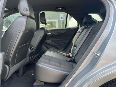 Used 2024 Chevrolet Equinox RS FWD image 10