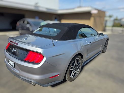 Used 2021 Ford Mustang Premium image 9
