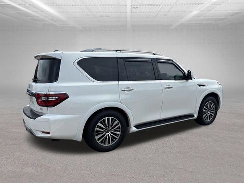 Used 2023 Nissan Armada SL w/ Captain's Chairs Package RWD image 3