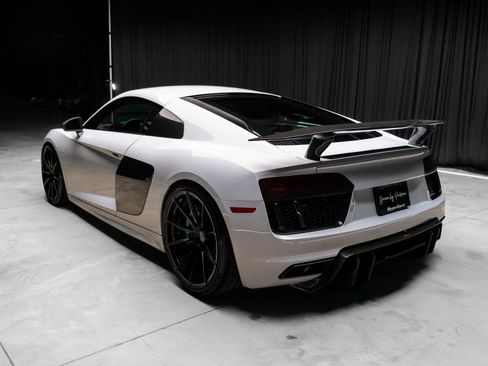 Used 2017 Audi R8 V10 plus image 44