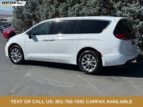 Used 2026 Chrysler Pacifica Limited AWD/4WD image 4