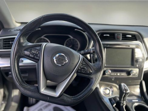 Used 2019 Nissan Maxima 3.5 S w/ Floor Mat Group FWD image 17