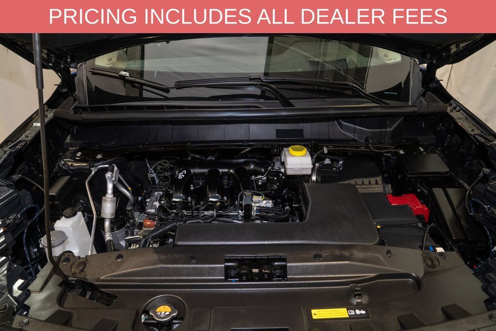 Used 2026 Nissan Pathfinder Platinum w/ Cargo Package AWD/4WD image 24