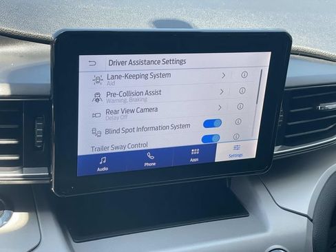 Certified 2023 Ford Explorer XLT w/ Equipment Group 202A RWD image 15