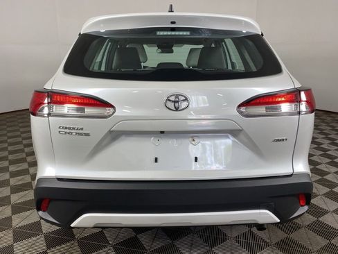 Used 2023 Toyota Corolla Cross L AWD/4WD image 7