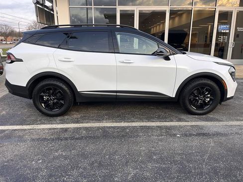 Used 2024 Kia Sportage X-Pro image 2