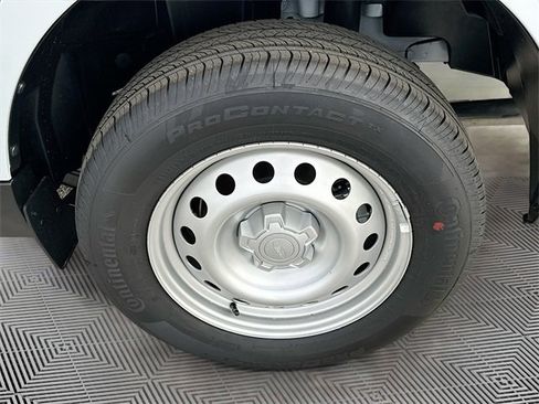 New 2026 Ford Maverick XL image 18