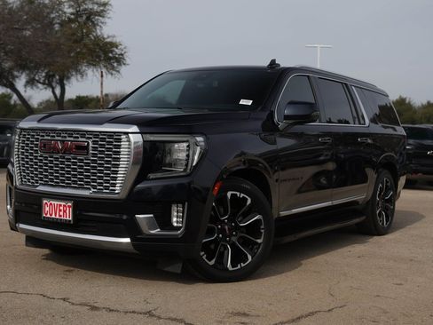 Used 2023 GMC Yukon XL Denali w/ Max Trailering Package image 1
