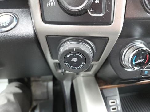 Used 2019 Ford F150 Lariat w/ Equipment Group 502A Luxury image 15