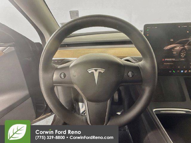 Used 2023 Tesla Model Y AWD image 12