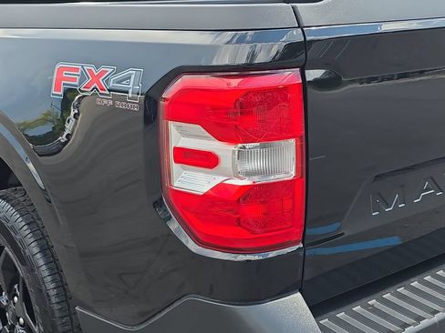 Used 2024 Ford Maverick Lariat w/ FX4 Off-Road Package AWD/4WD image 34