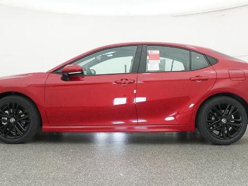 New 2026 Toyota Camry SE FWD image 19