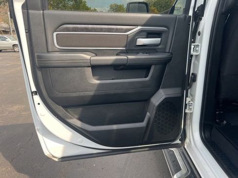 Used 2024 RAM 3500 Big Horn image 20