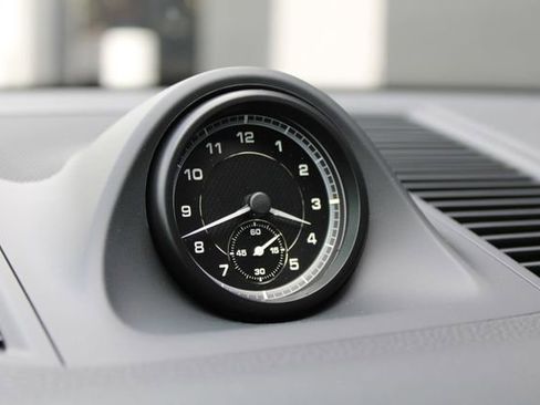 Used 2026 Porsche Macan image 21