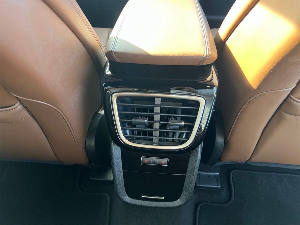 Used 2023 Lincoln Nautilus Reserve w/ Equipment Group 201A FWD image 15