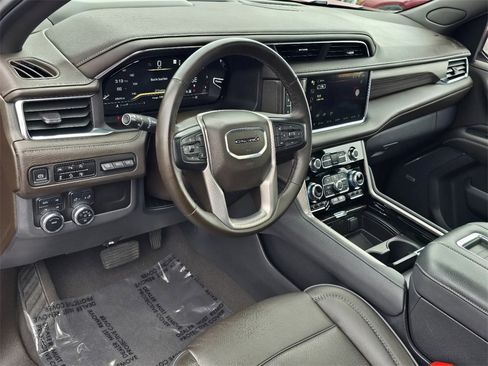 Certified 2024 GMC Yukon Denali image 16