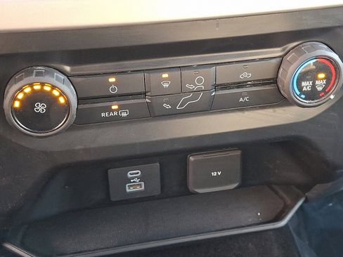 Used 2021 Ford F150 XLT w/ XTR Package image 15