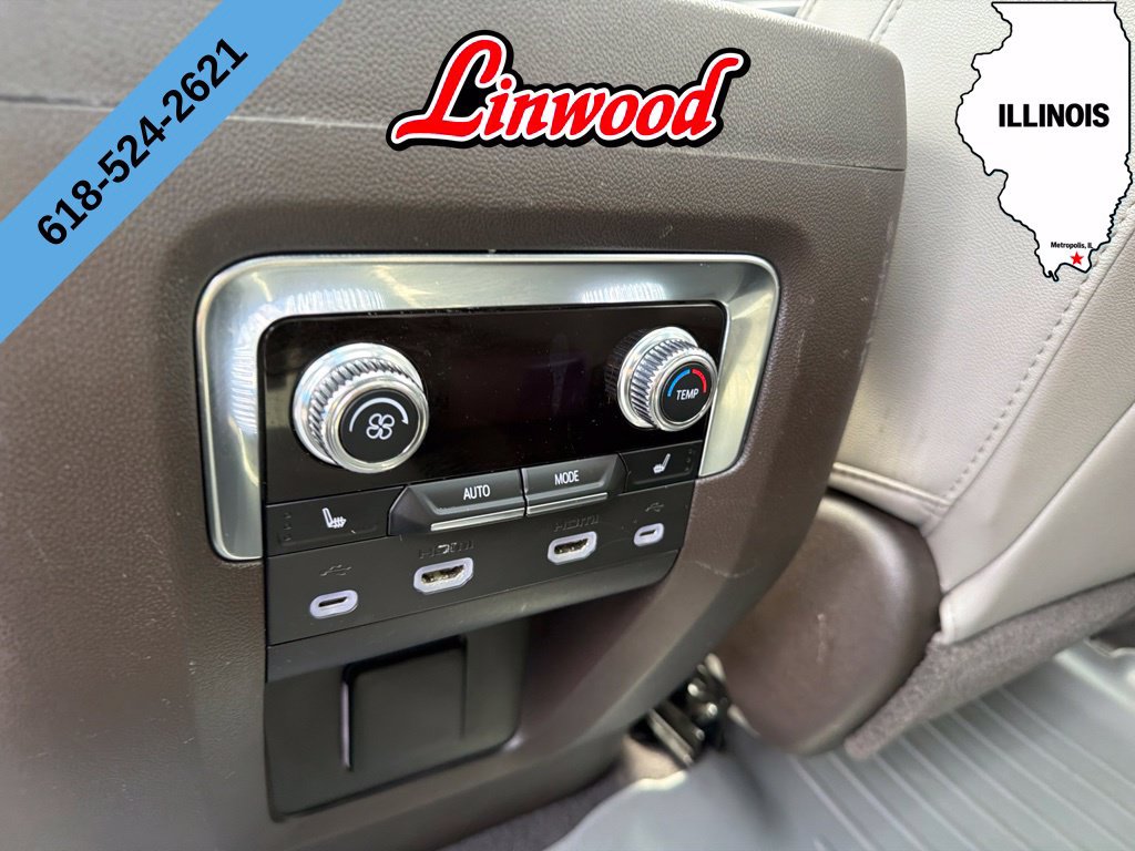 Used 2021 GMC Yukon SLT w/ SLT Premium Package AWD/4WD image 14