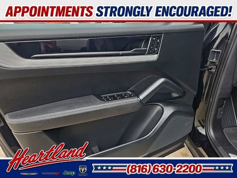 Used 2024 Porsche Cayenne w/ Premium Package AWD/4WD image 29