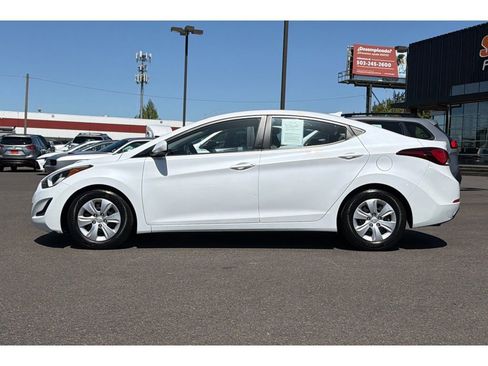 Used 2016 Hyundai Elantra SE FWD image 9