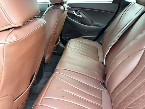 Used 2018 Hyundai Elantra GT FWD image 20