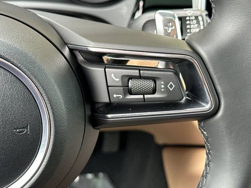 Certified 2026 Porsche Macan AWD/4WD image 27