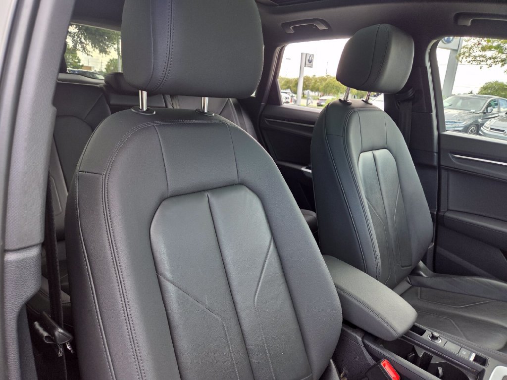 Used 2023 Audi Q3 2.0T Premium AWD/4WD image 29