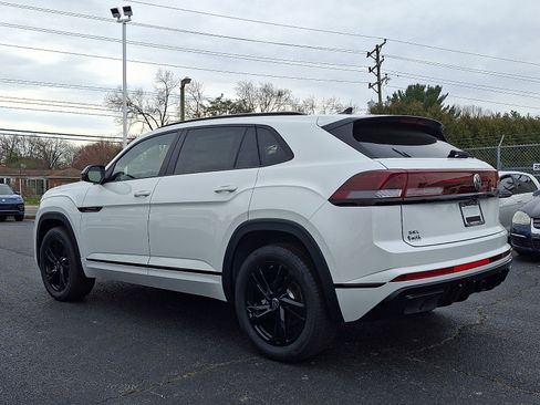 New 2026 Volkswagen Atlas Cross Sport SEL R-Line AWD/4WD image 3