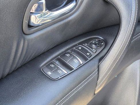 Used 2019 Nissan Armada SL image 24