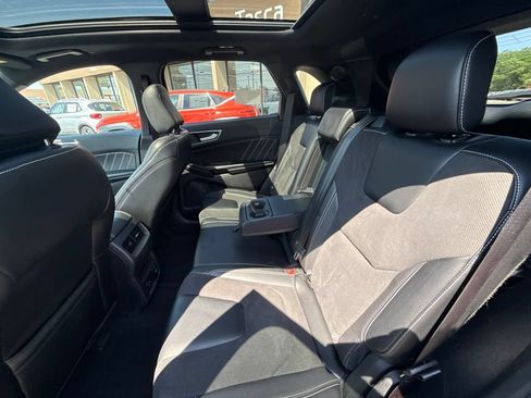 Used 2022 Ford Edge ST w/ Equipment Group 401A AWD/4WD image 28