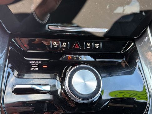 Used 2022 Jeep Wagoneer Series I w/ Premium Group I image 13