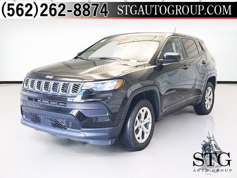 Used 2024 Jeep Compass Sport image 1