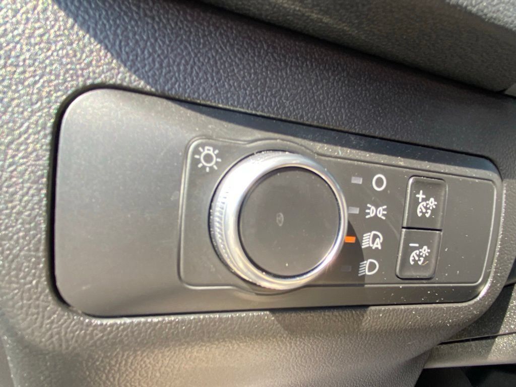 Used 2021 Ford Escape SE FWD image 24
