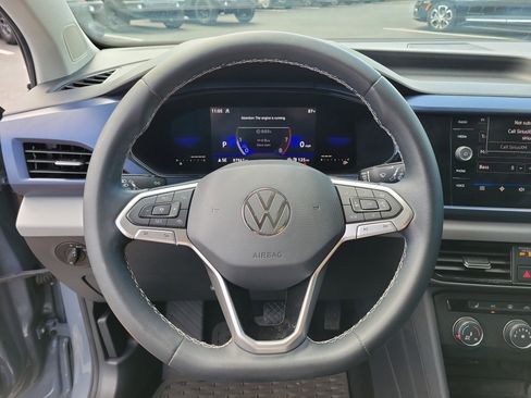 Used 2022 Volkswagen Taos SE AWD/4WD image 23